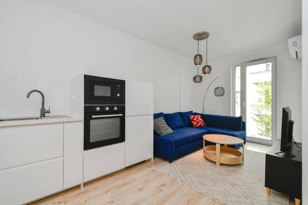 New Modern Apartment In City Center Bratislava Exterior photo